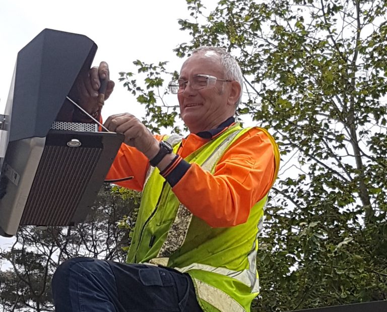 Weightrax service technician - open equipment